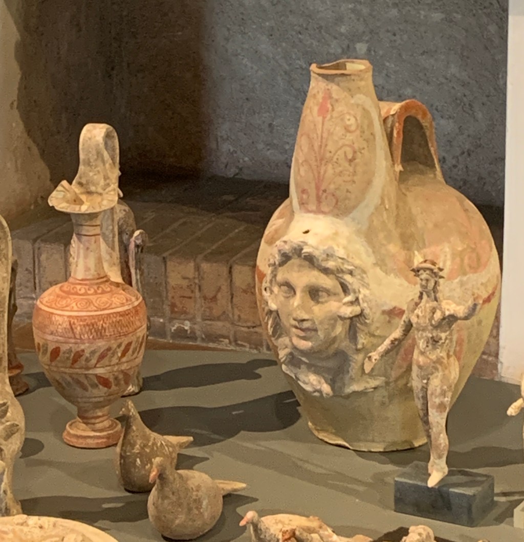 Nel sequestro belga anche i vasi funerari di&nbsp;Canosa