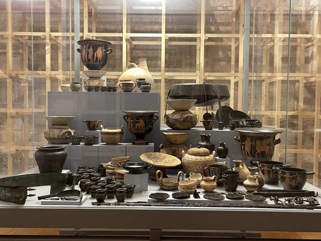 L’Ipogeo del Vimini di Canosa e il suo sorprendente corredo&nbsp;funerario